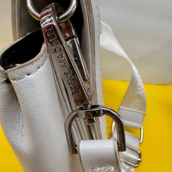 Steve Madden BVALOR Cream Lace Up Mesh Crossbody Bag Logo Strap Athleisure - Picture 4 of 13